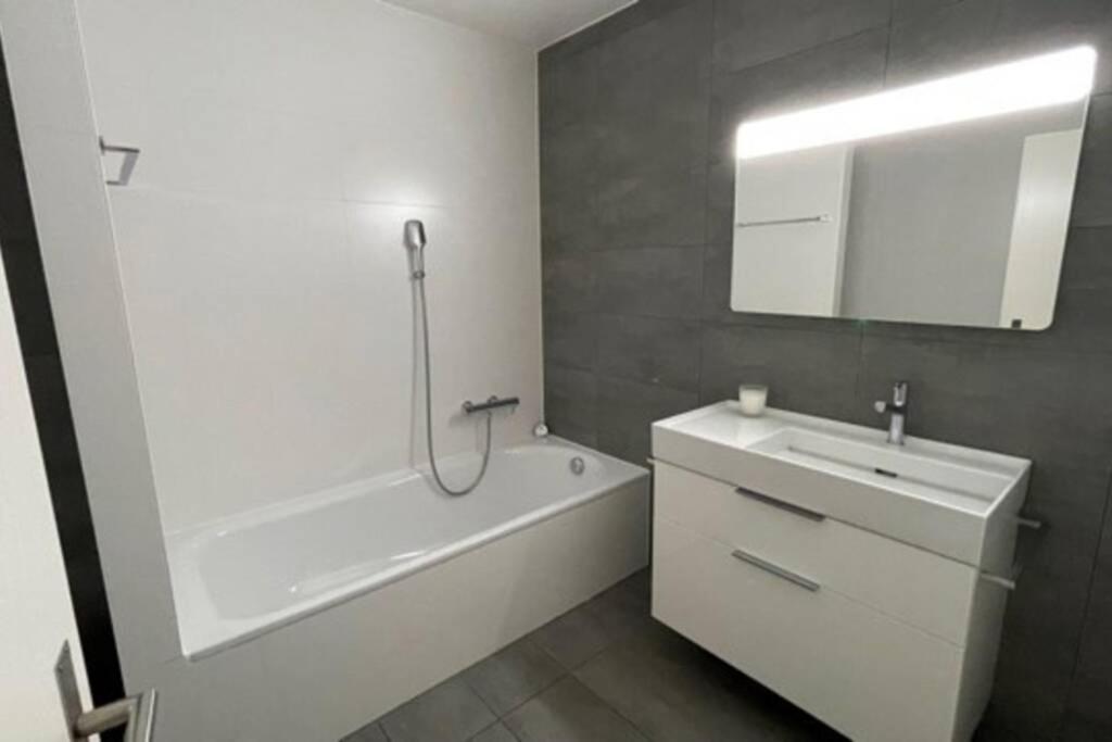 Voeens, St-Blaise, Logement Entier - 2 Chambres Marin Bagian luar foto